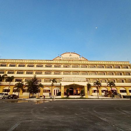 Ranong Garden Hotel Экстерьер фото